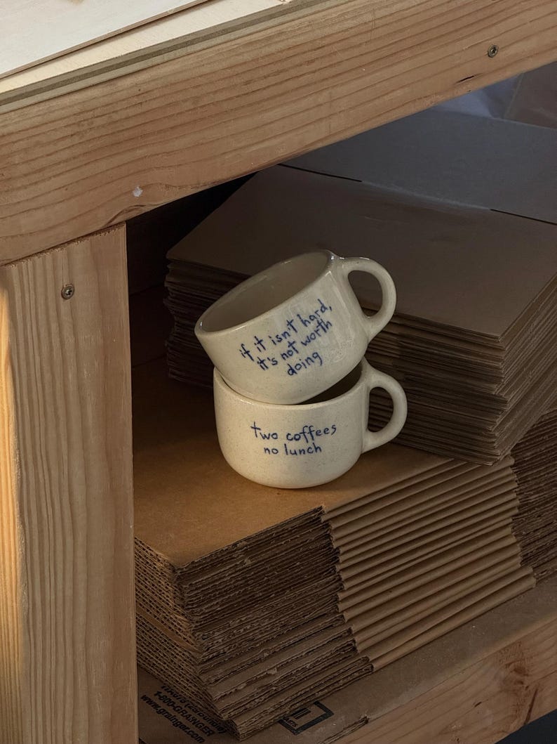 Personalized handwritten ceramic mug detail